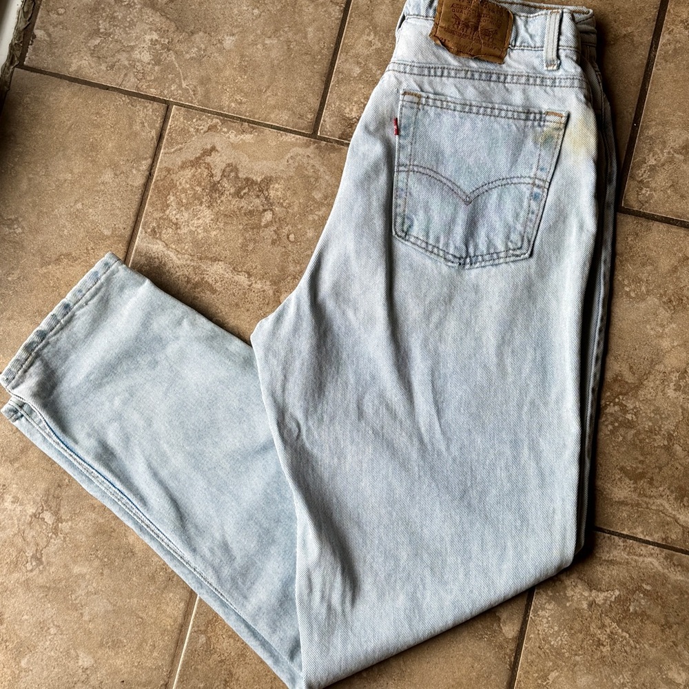 Levi's Light Wash Straight Jeans